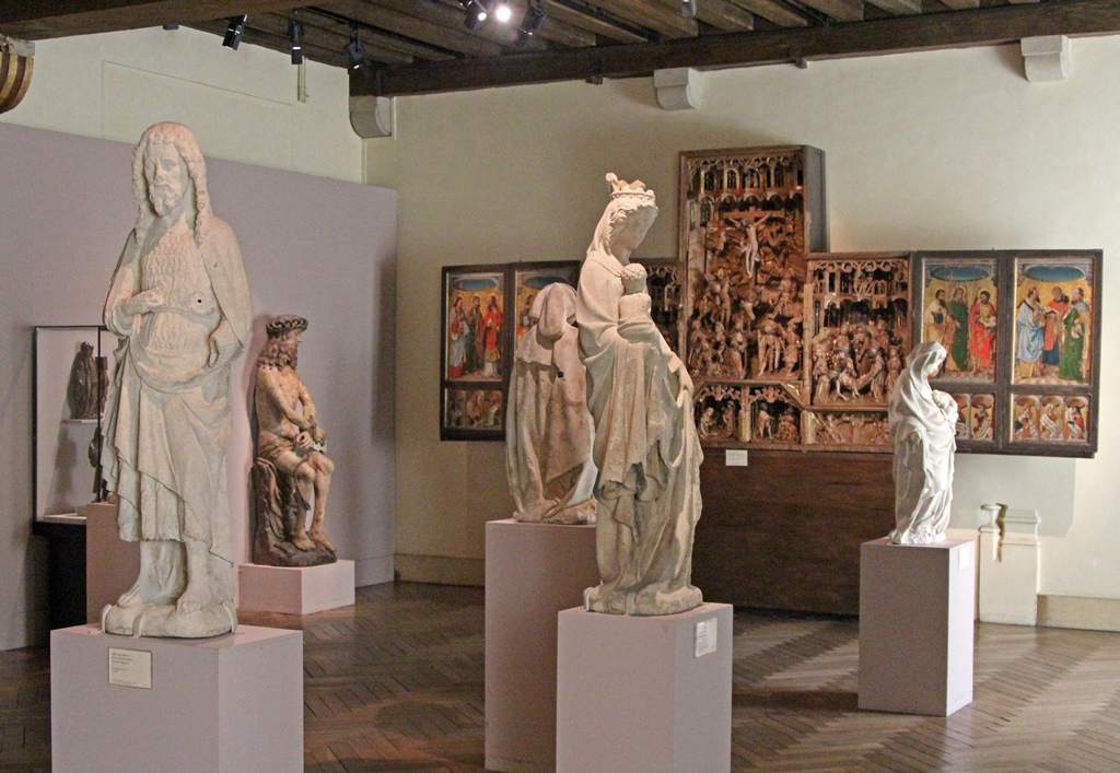 Statues and Altarpiece
