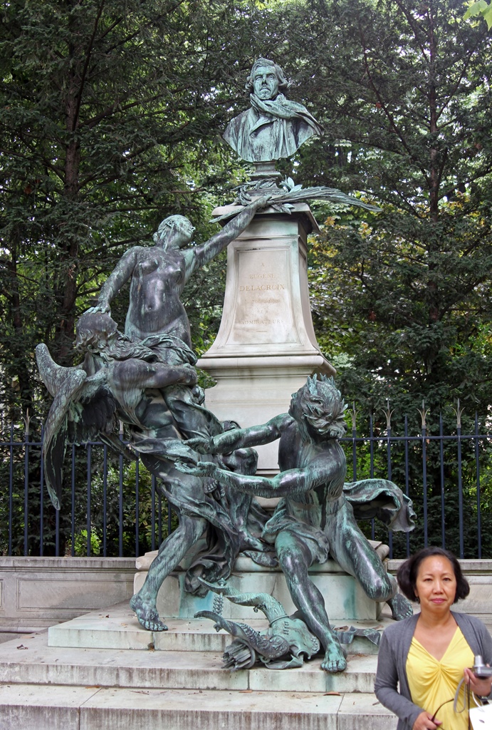 Nella and Monument to Eugène Delacroix