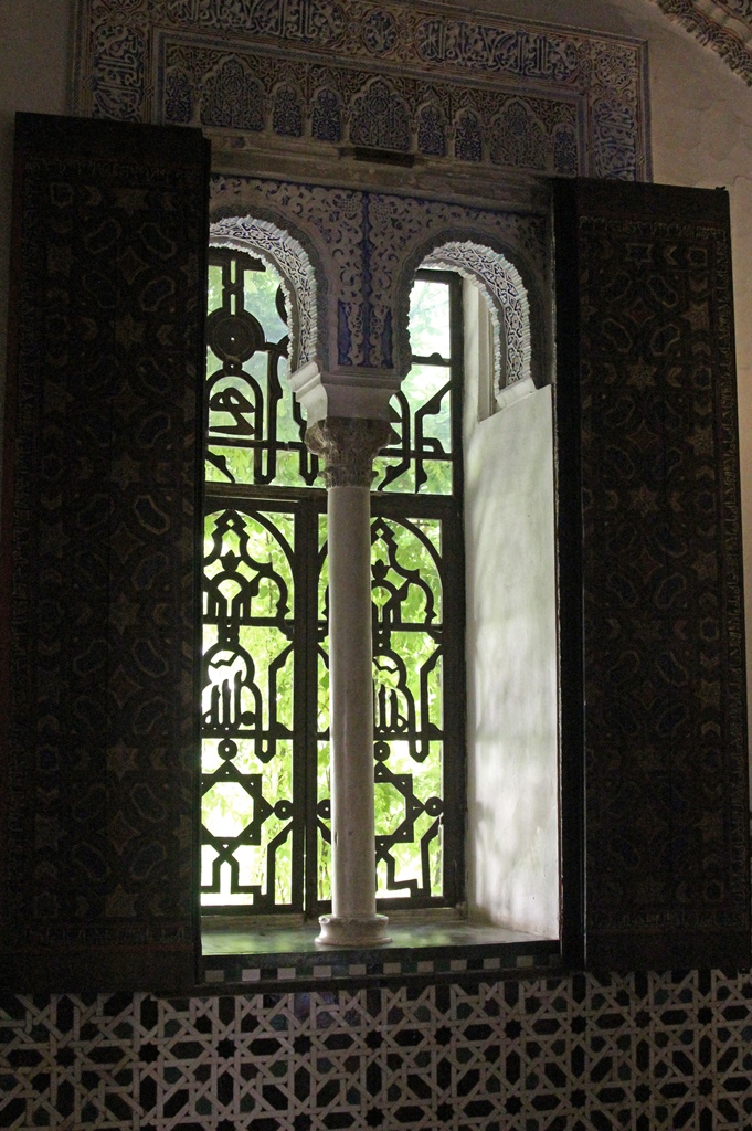 Window, Side Room to Infantes' Rooms