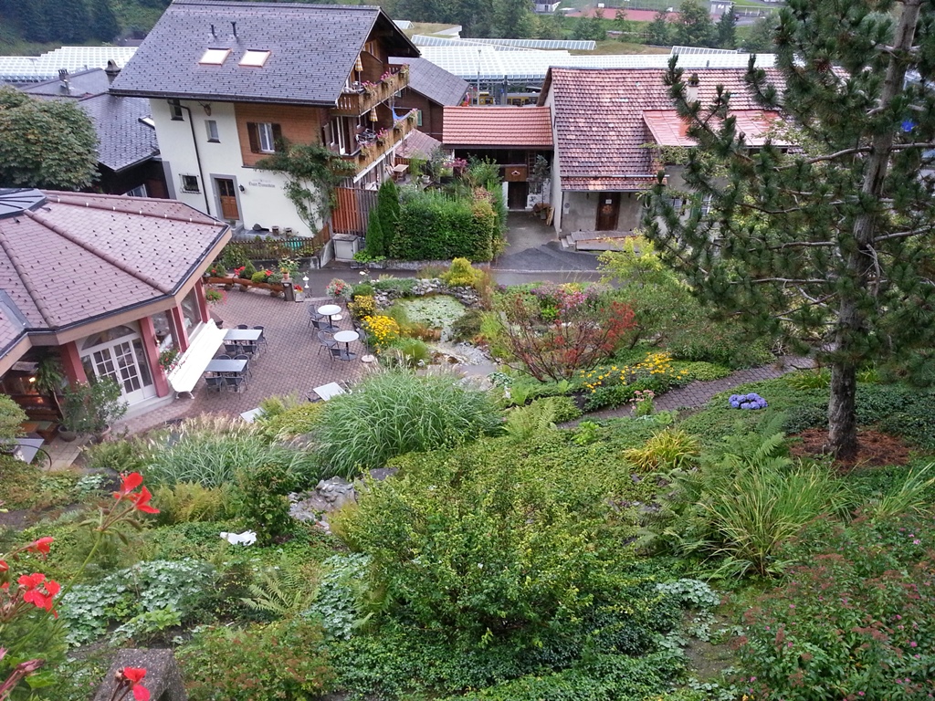 Hotel Landscaping