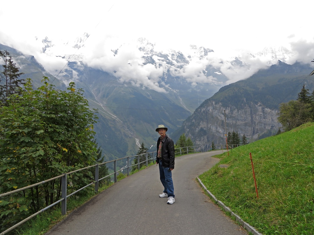 Bob on Trail