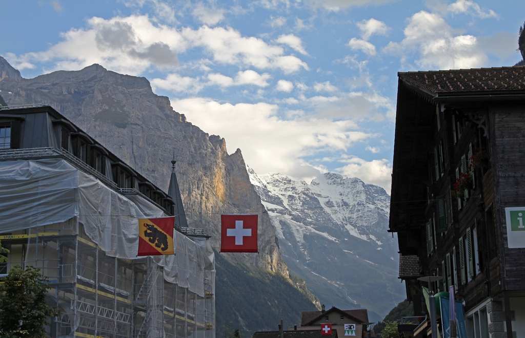 Mountains from Lauterbrunnen