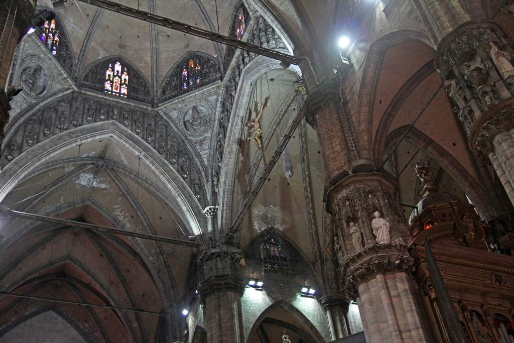 Crucifix, Columns and Vaulting