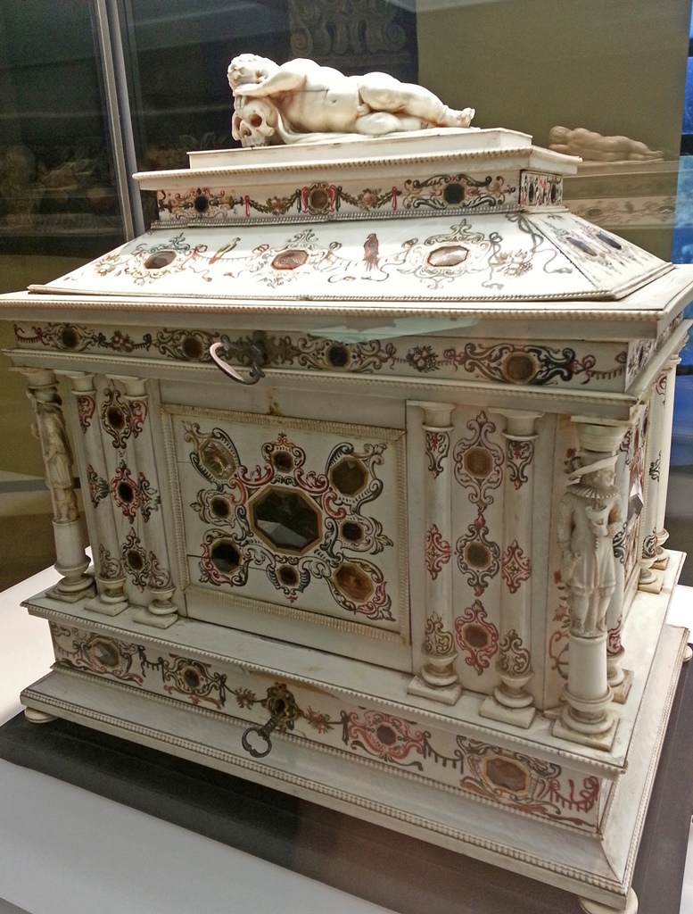 Casket (17th C.)