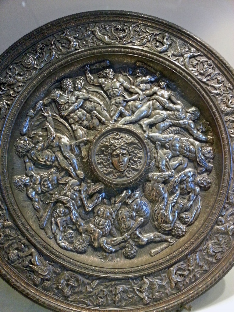 Medusa Dish
