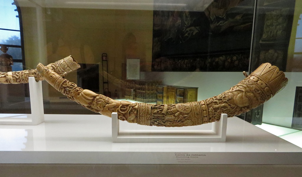 Hunting Horn, Italian