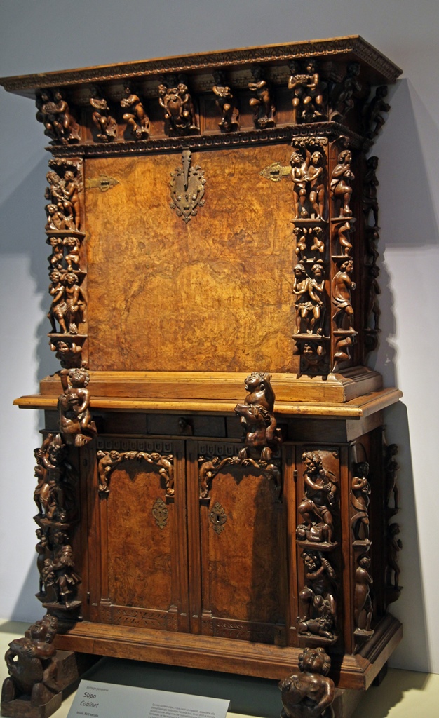 Cabinet, Genoa