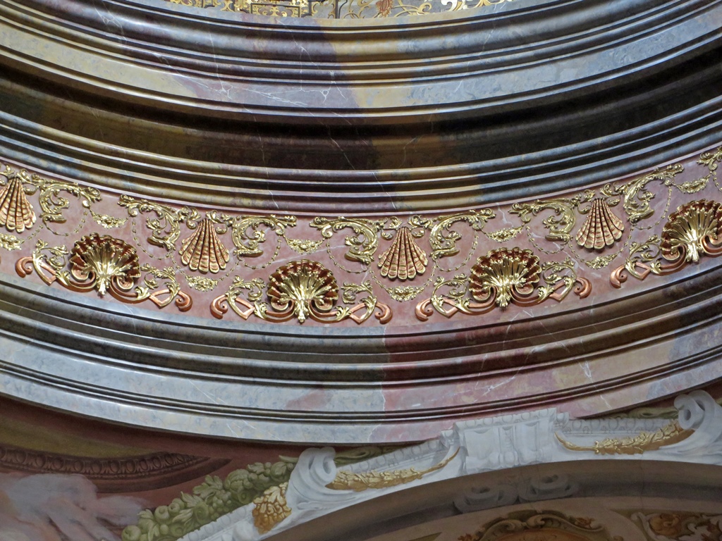 Shell Pattern, Base of Dome