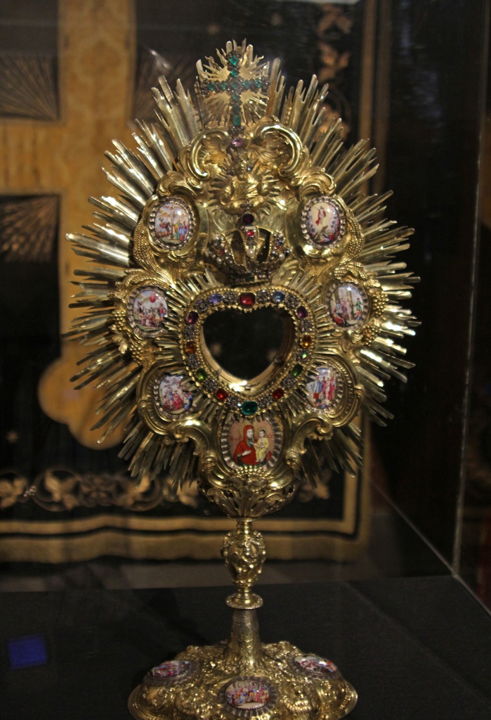 Maria Pòcs Monstrance