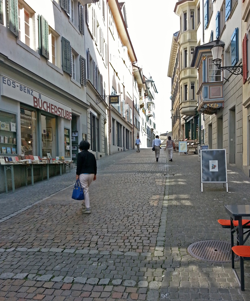Nella on Kirchgasse