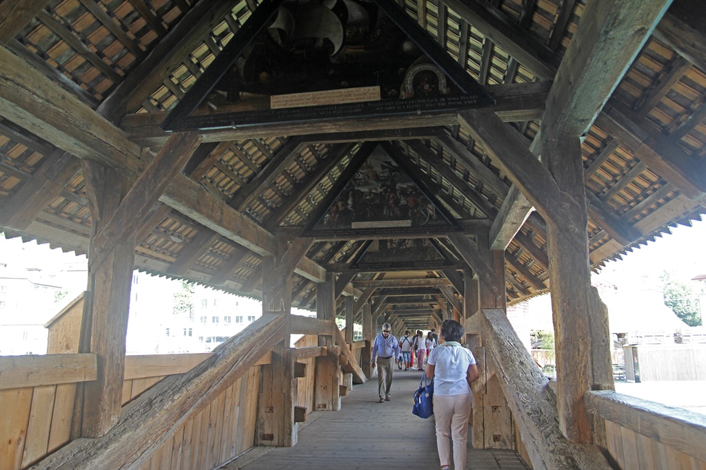 Nella on Spreuerbrücke