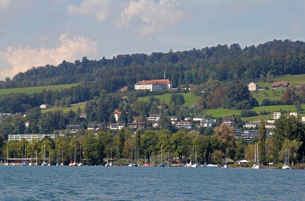 Das Kapuzinerinnen-Kloster St. Anna and Sailboats