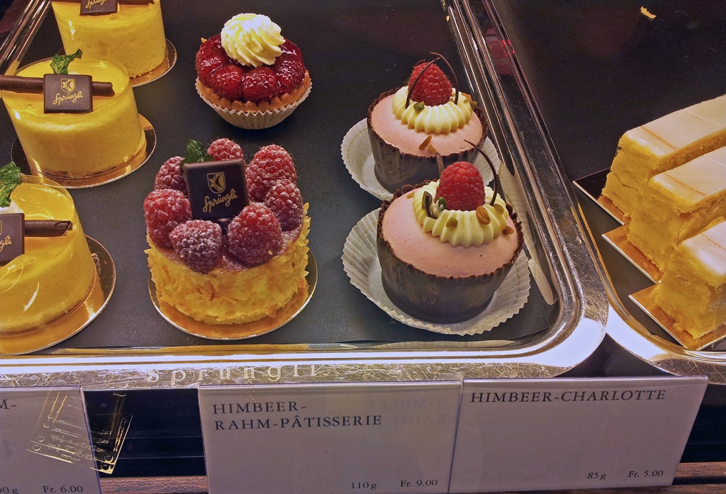 Pastries at Sprüngli Shop