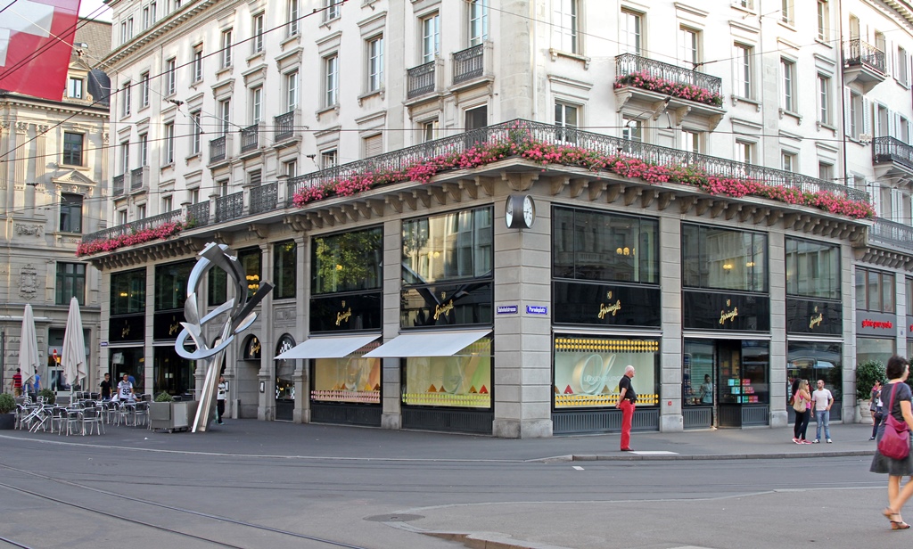 Flagship Sprüngli Store