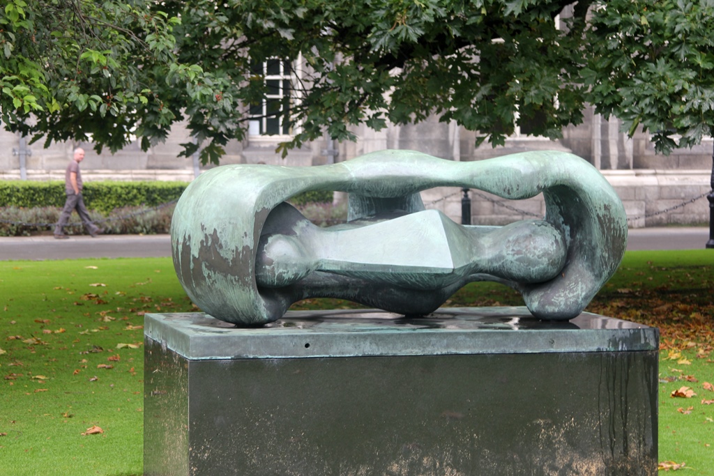 Reclining Connected Forms
