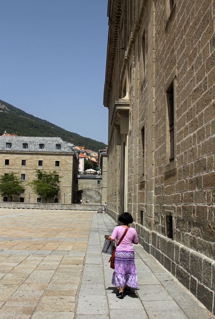 Nella and Outer Wall