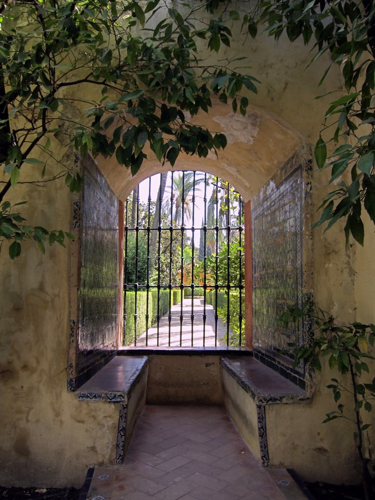 Alcove, Dance Garden
