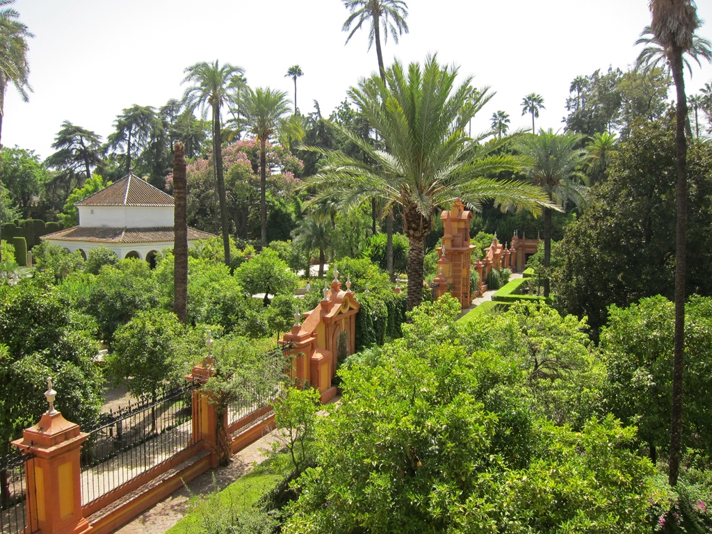Fence Between Damsels' Garden and Alcove Garden