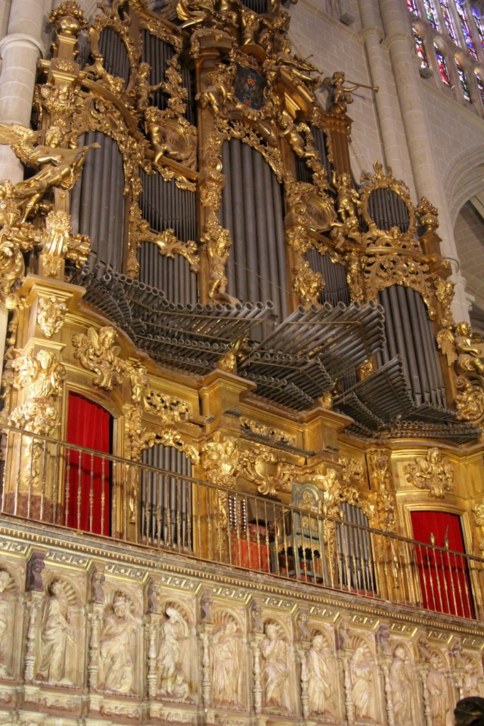 Organ (Starboard)