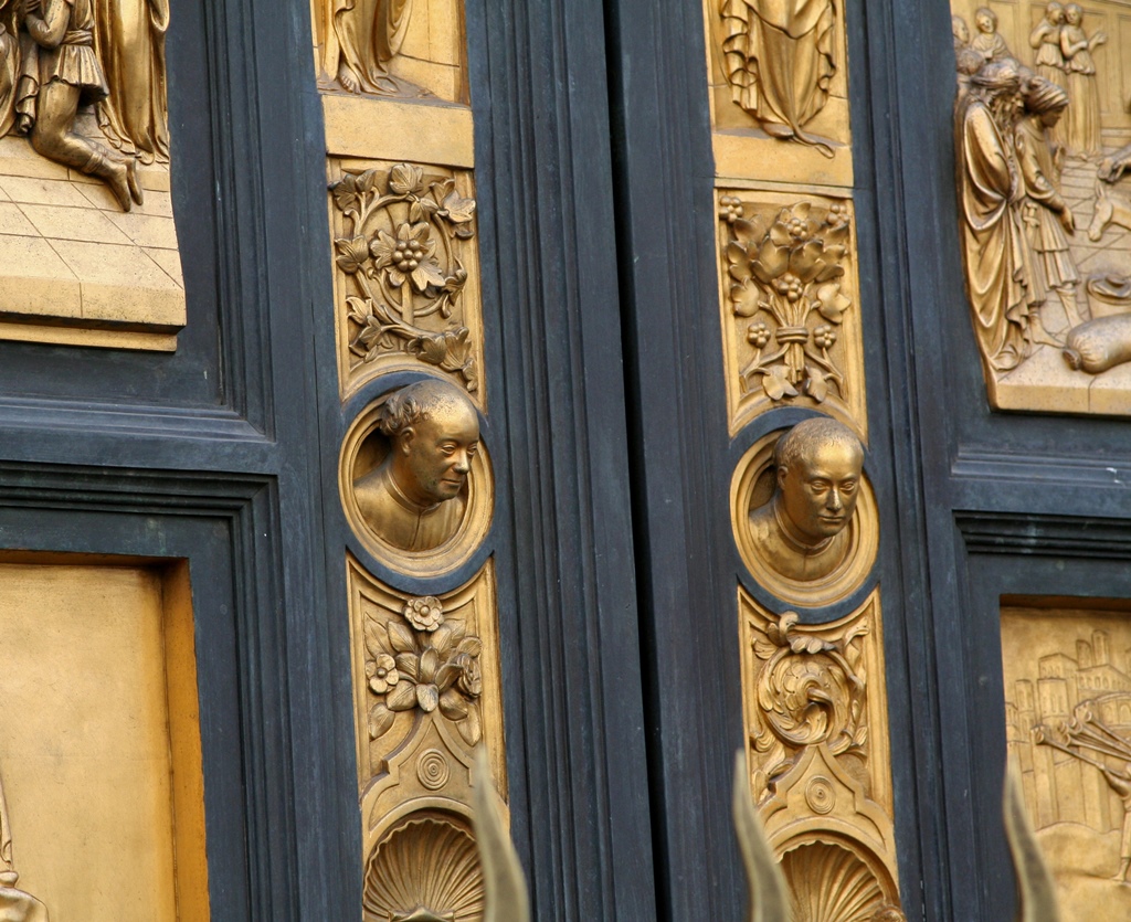 Lorenzo Ghiberti (left)