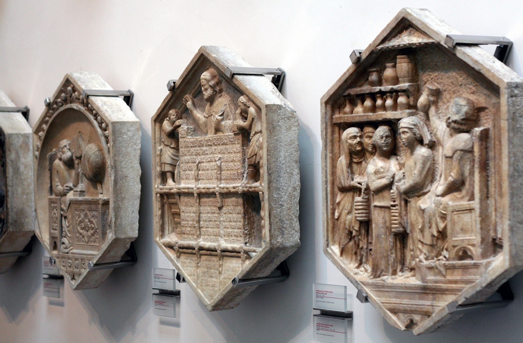 Gionitus, Inventor of Astronomy, The Art of Building and Medicine