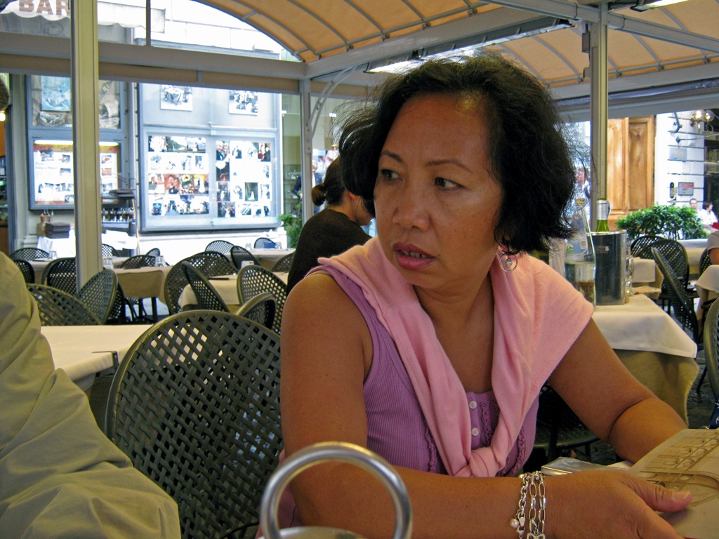 Nella at Café