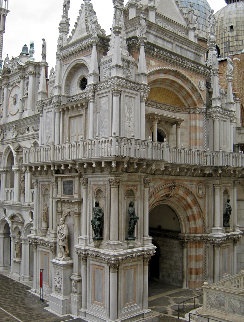 Foscari Arch
