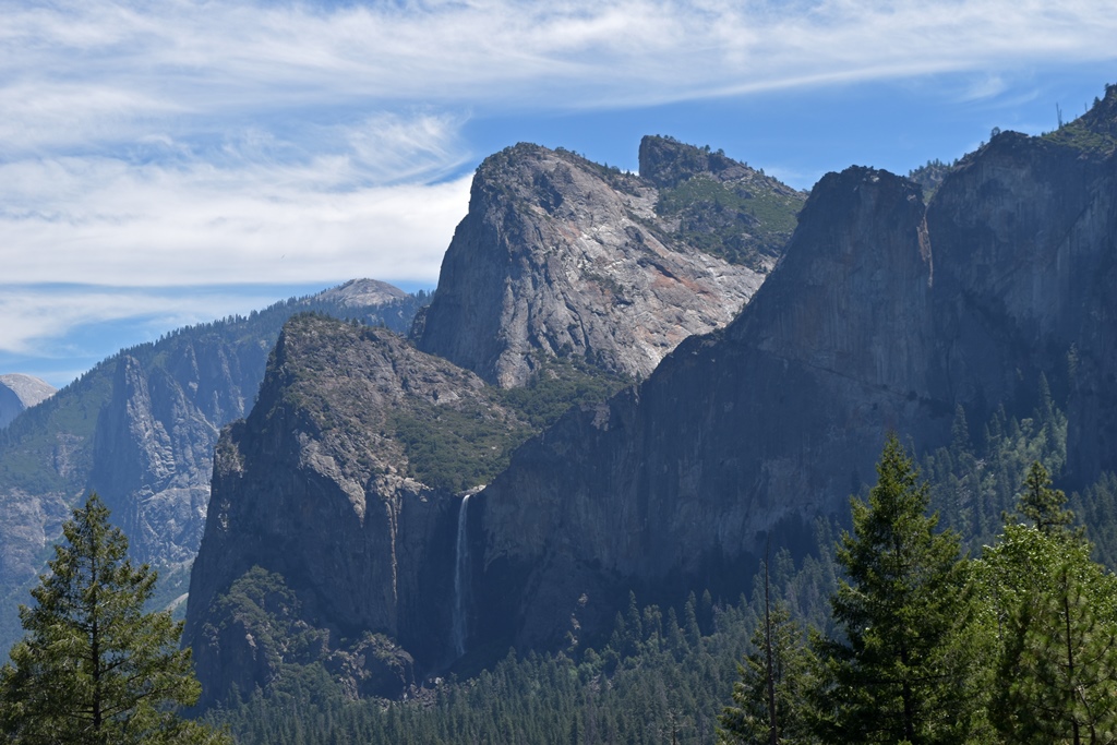 Bridalveil Falls, Cathedral Rocks