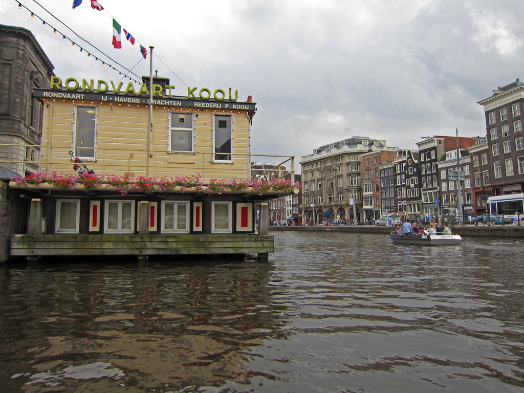 Reederij P. Kooij Boat Tour Landing, Rokin Location