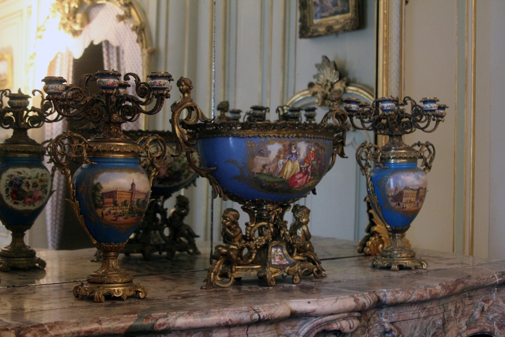 Mantelpiece Decorations