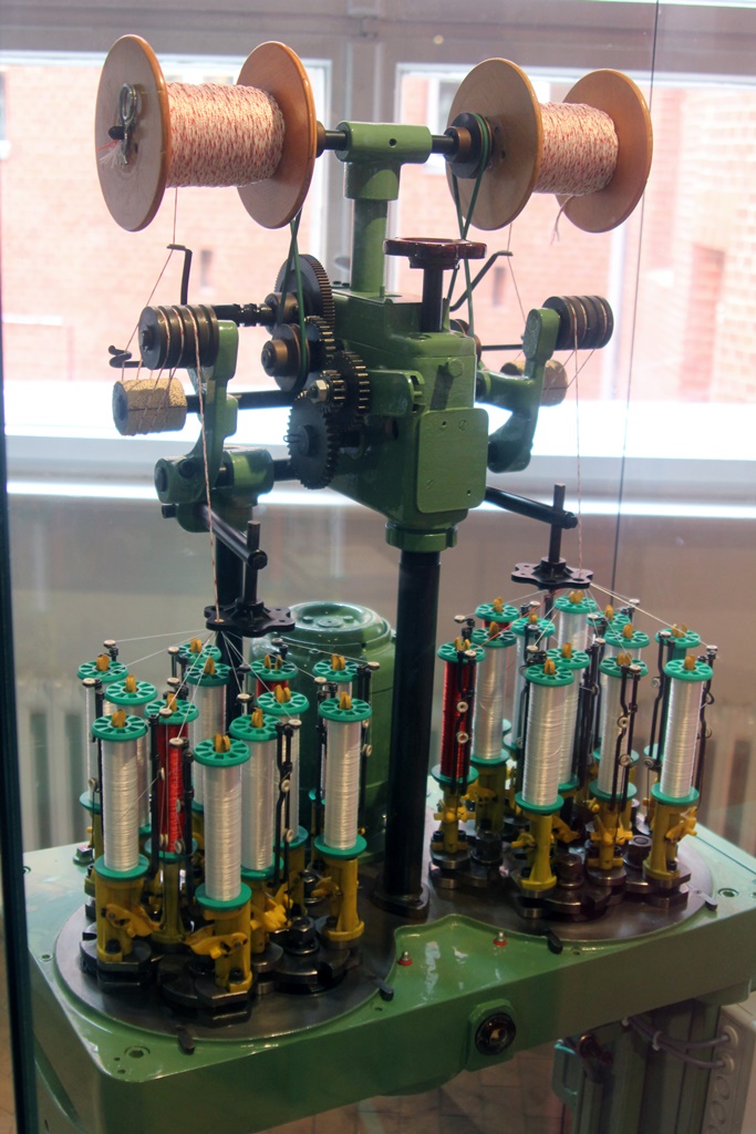 Cord Braiding Machine