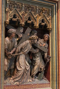 Way of the Cross, Fifth Station