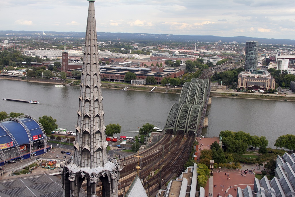 Rhine River and Hohenzollern Bridge