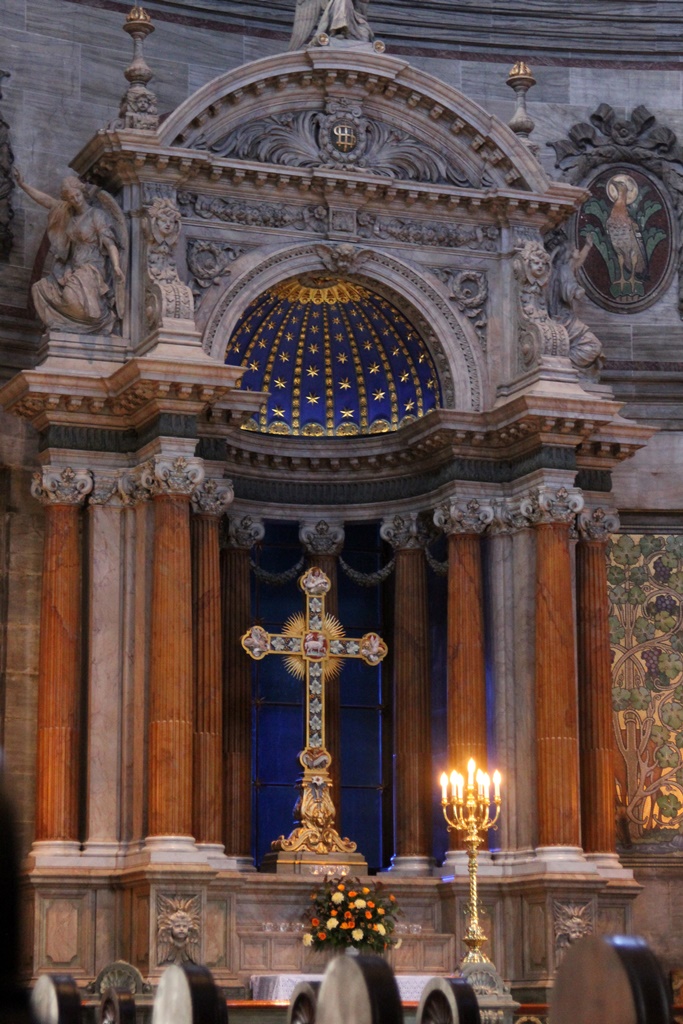 Main Altar