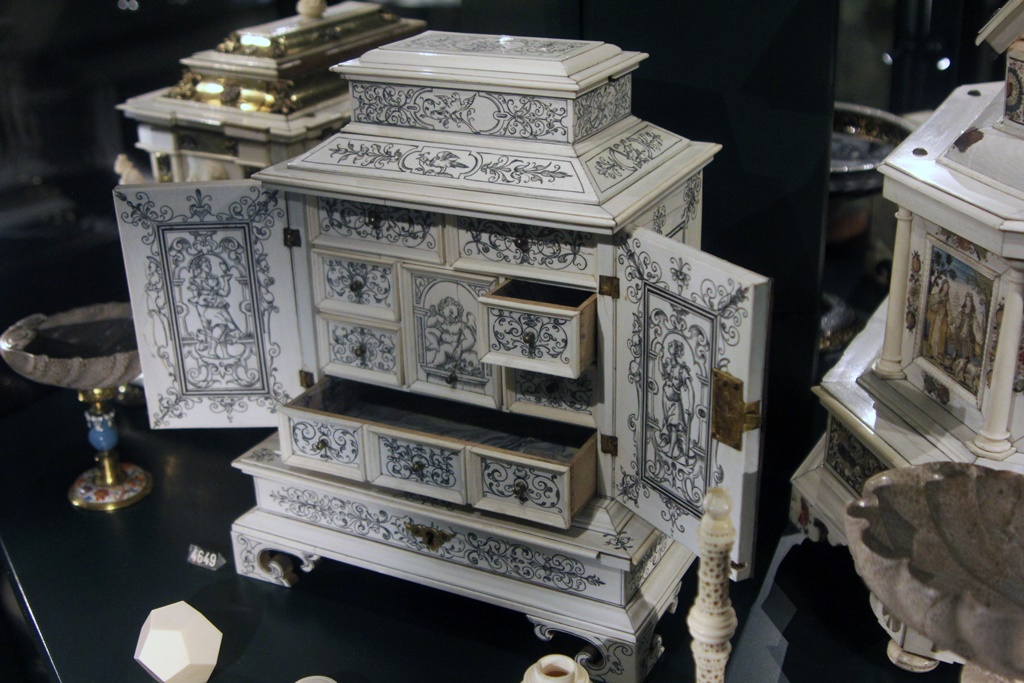 Jewelry Box
