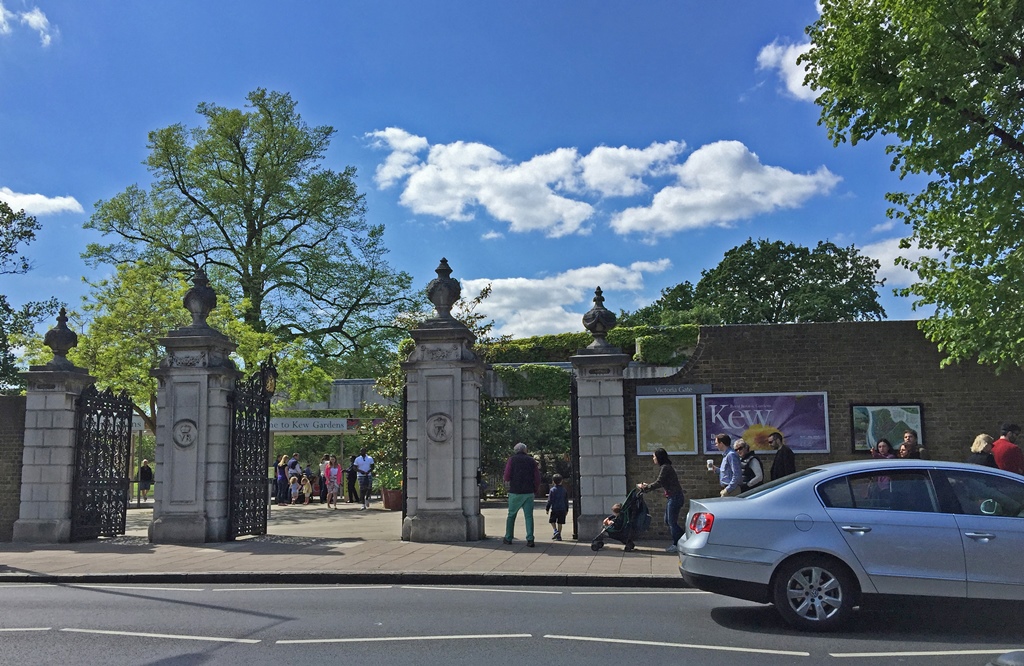 Victoria Gate Entrance