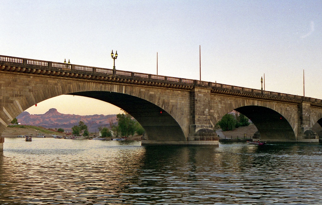 London Bridge, AZ