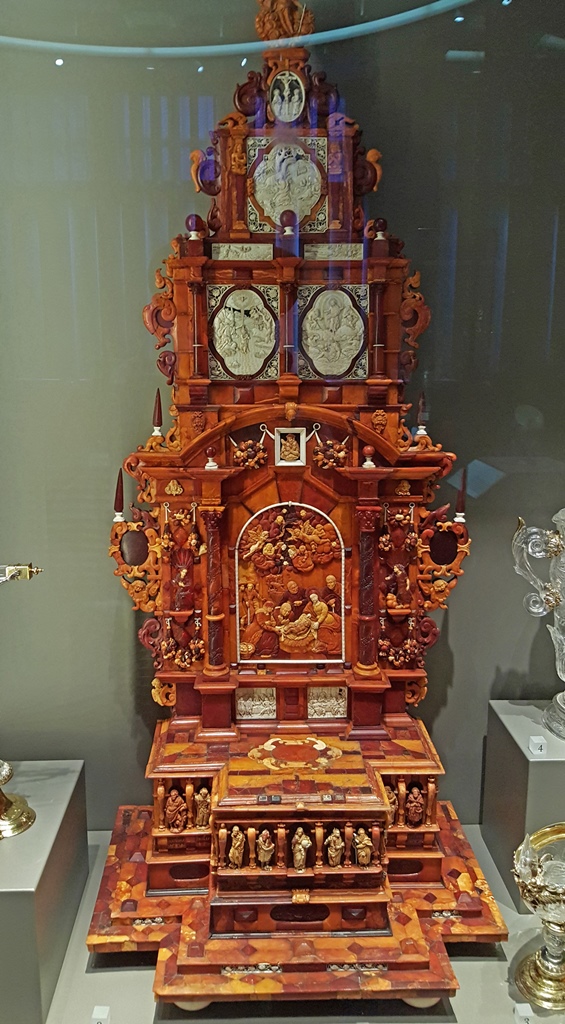 Altar and Perpetual Calendar, Gdansk