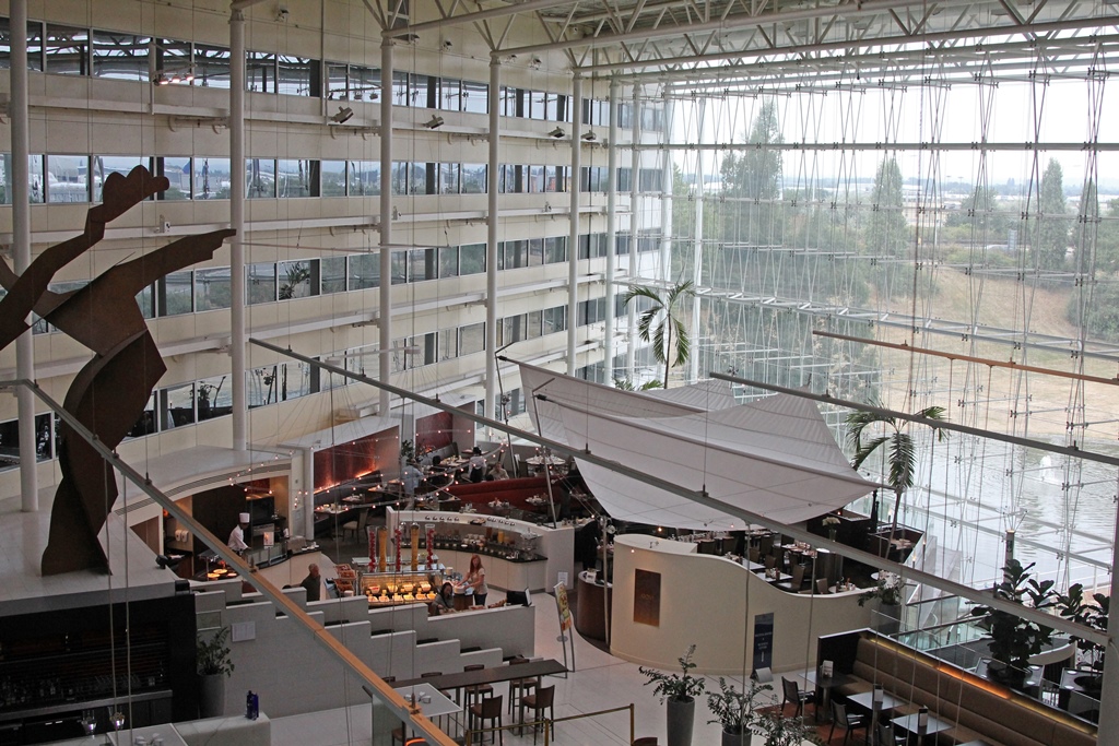 Atrium with Buffet