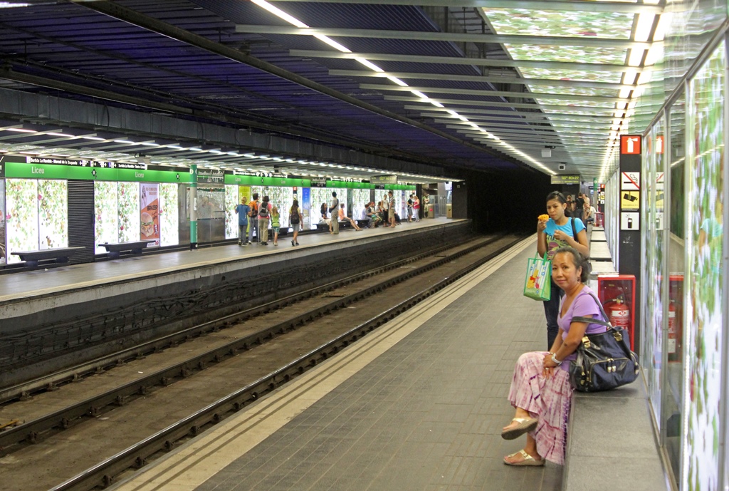 Nella Waiting for Metro