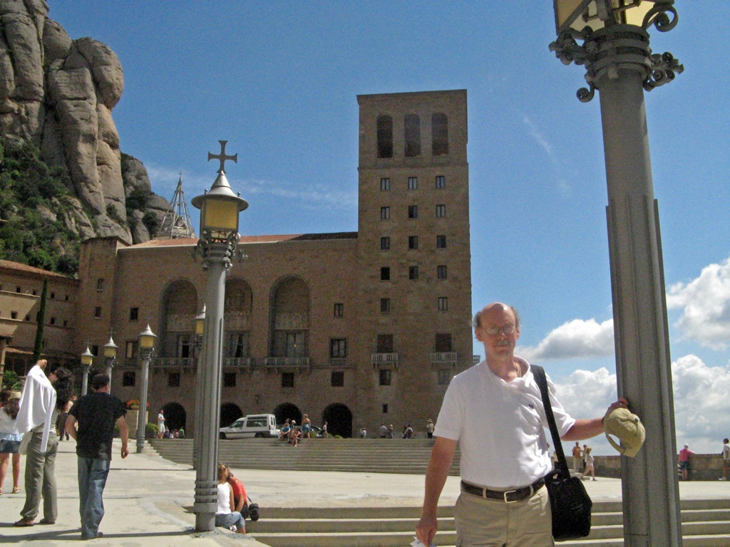 Bob and Monastery
