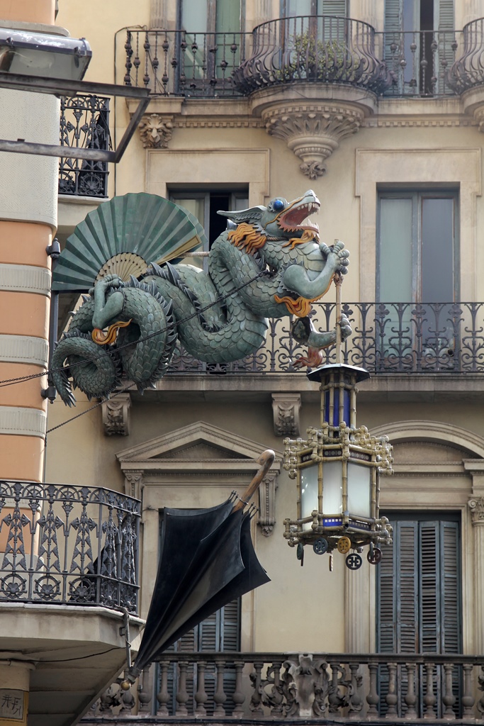 Corner Dragon