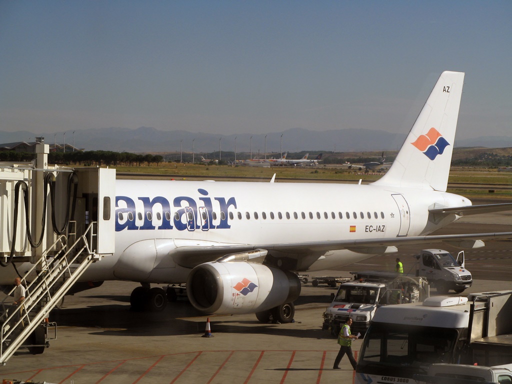 Spanair Jet, Barajas Airport, Madrid