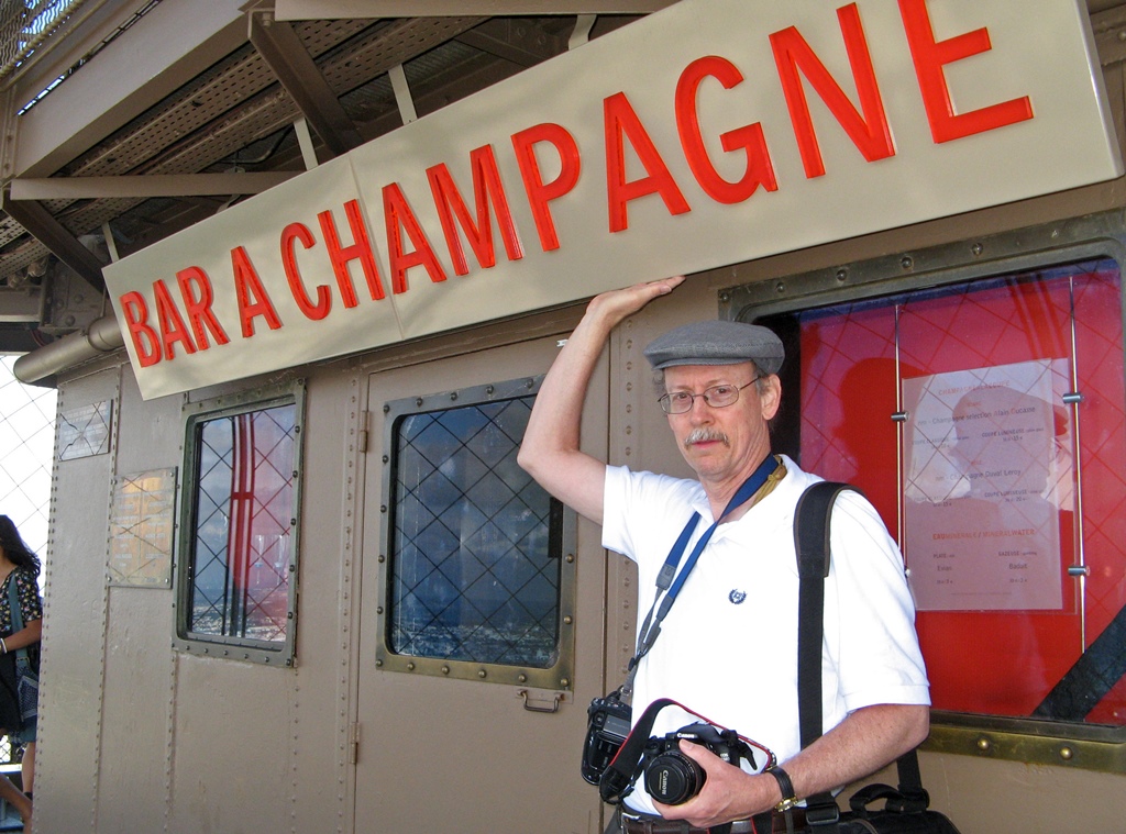 Bob and Bar a Champagne