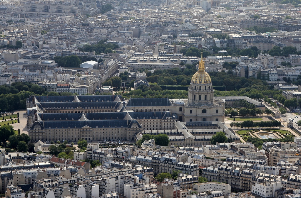 Hôtel des Invalides and Dôme Church