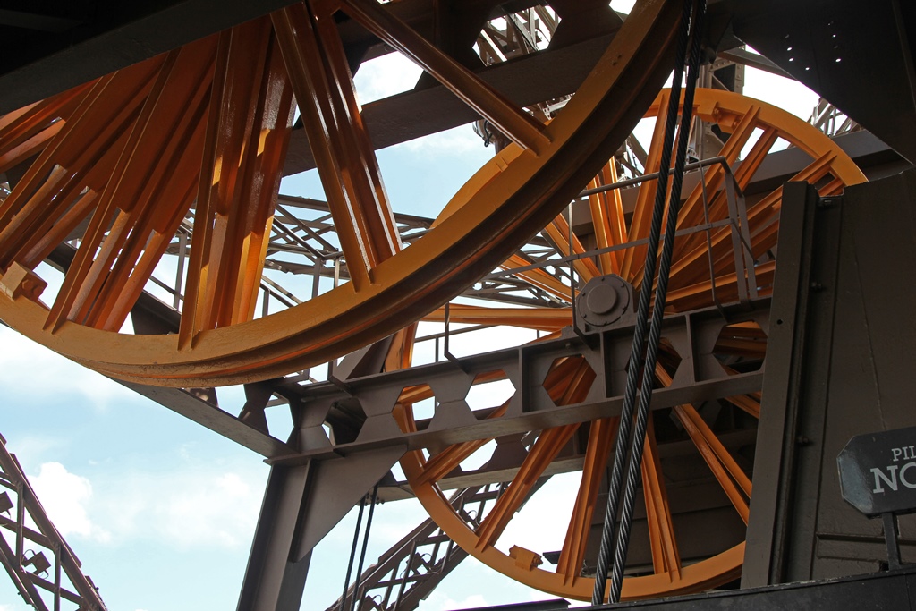 Wheels and Cables for Elevator