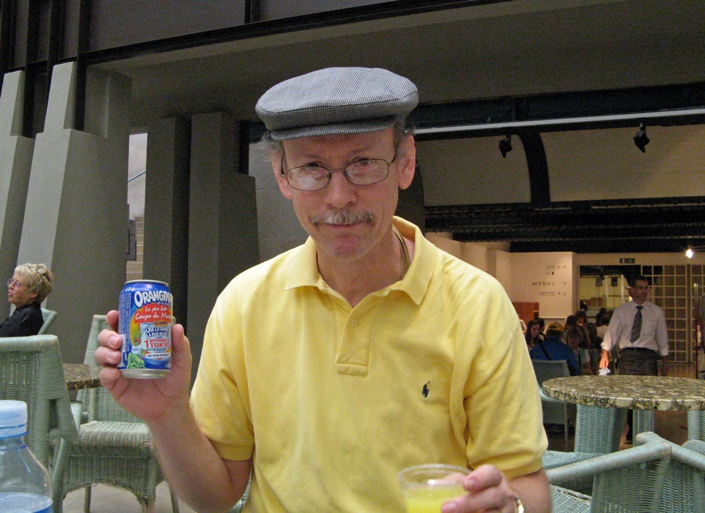 Bob and Orangina at Museum Café